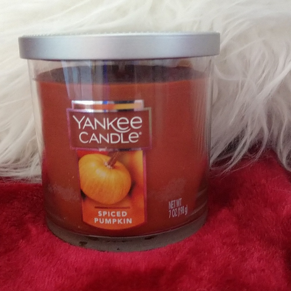 🍁🌿🍂🍃 Spiced Pumpkin Yankee Candle